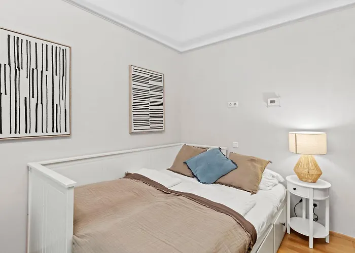 Bright Near Augarten - Near Center - 5min To Metro U2