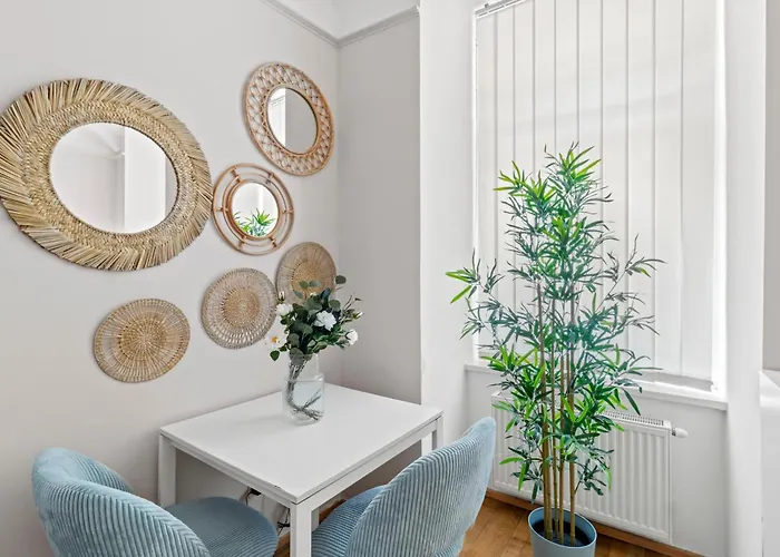 Bright Near Augarten - Near Center - 5min To Metro U2 Apartment