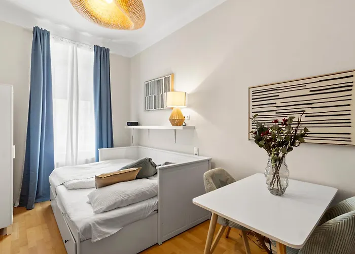 Bright Near Augarten - Near Center - 5min To Metro U2