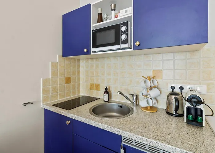 Bright Near Augarten - Near Center - 5min To Metro U2 Apartment