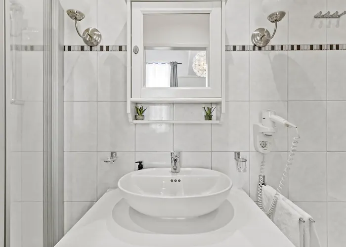 Bright Near Augarten - Near Center - 5min To Metro U2 Apartment *